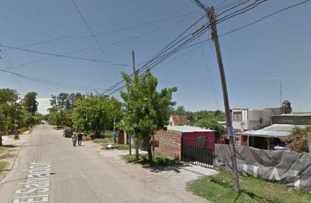 Discutió con su mujer, zafó de la policía y la mató de 15 puñaladas