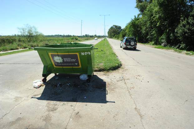 Planteos vecinales por la colocación de contenedores de basura en 13 de 90 a 608