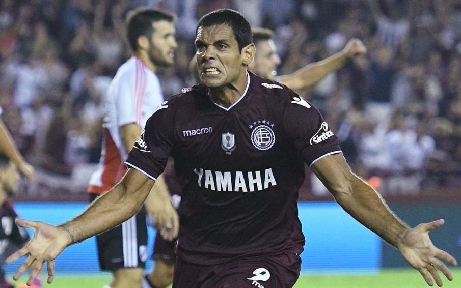 Seis argentinos en "el equipo ideal" de América