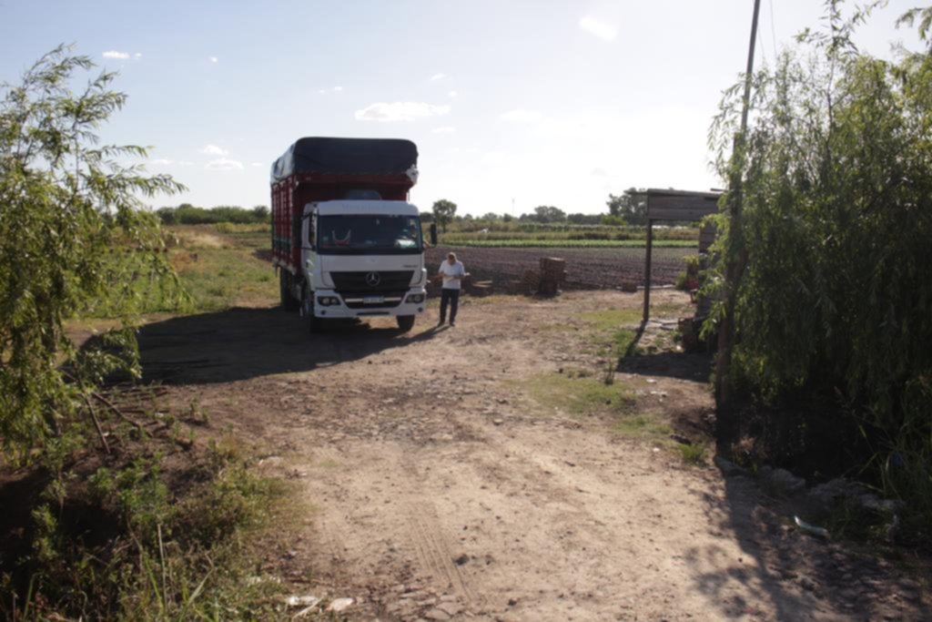 Polichorros atacaron a una familia y amenazaron con secuestrar a un nene