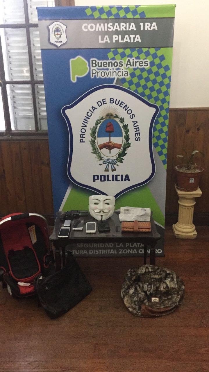 Vinculan a la banda de la careta con al menos siete asaltos en dos meses