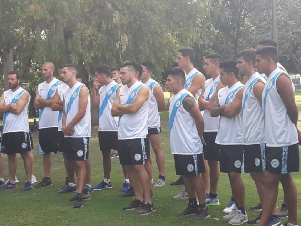 Villa San Carlos volvió al trabajo con varias caras nuevas
