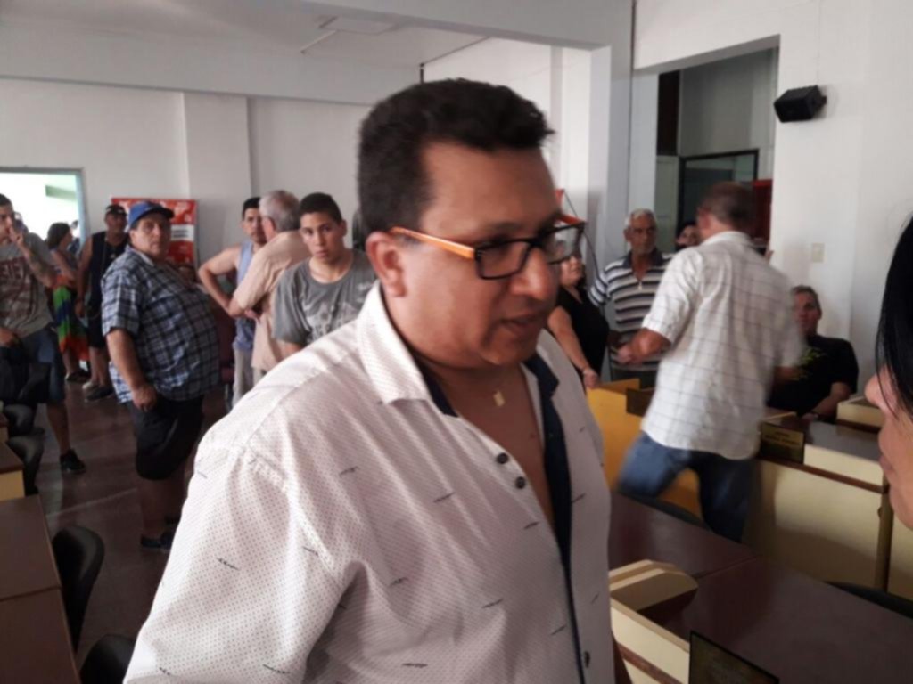 Un concejal opositor de Berisso denunció que lo presionan para que renuncie