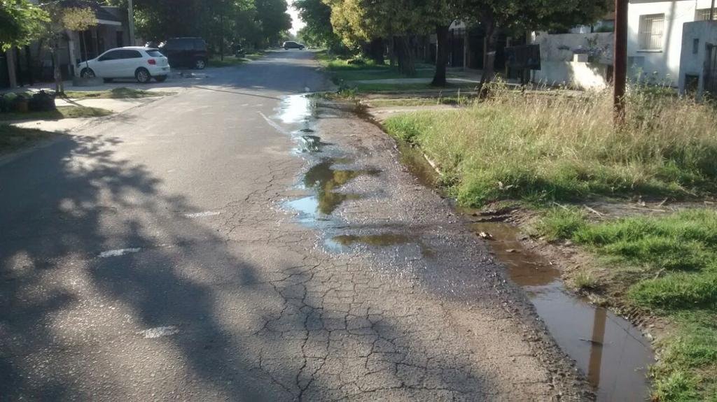Del derroche a la escasez de agua por una filtración