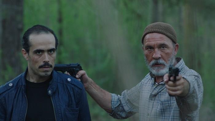 “Pescador”: Grandinetti, un misterioso ermitaño al que se le escapan los secretos