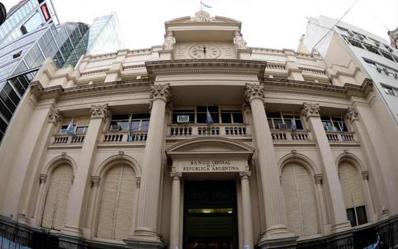 Por la evolución de la inflación, el Central redujo la tasa de interés al 28%