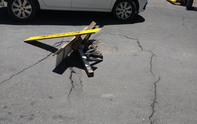 Bache peligroso en una esquina céntrica