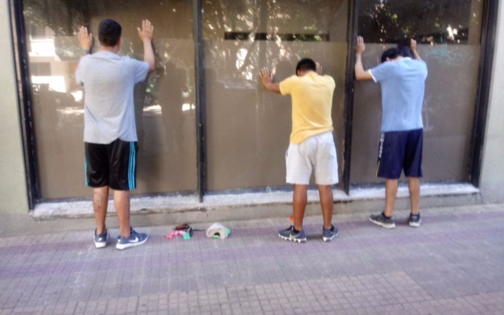 Cae banda de delincuentes tras robar una casa en 53 y 17