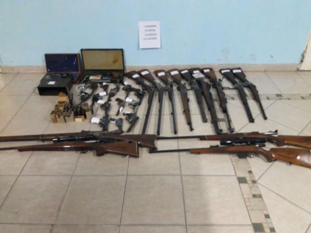 Su ex mujer lo denunció por amenazas y le secuestraron 32 armas