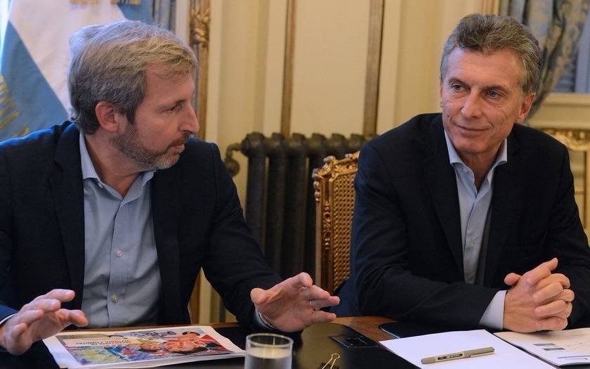 Desde el Gobierno aseguran que el país necesita una reforma laboral "cuanto antes"