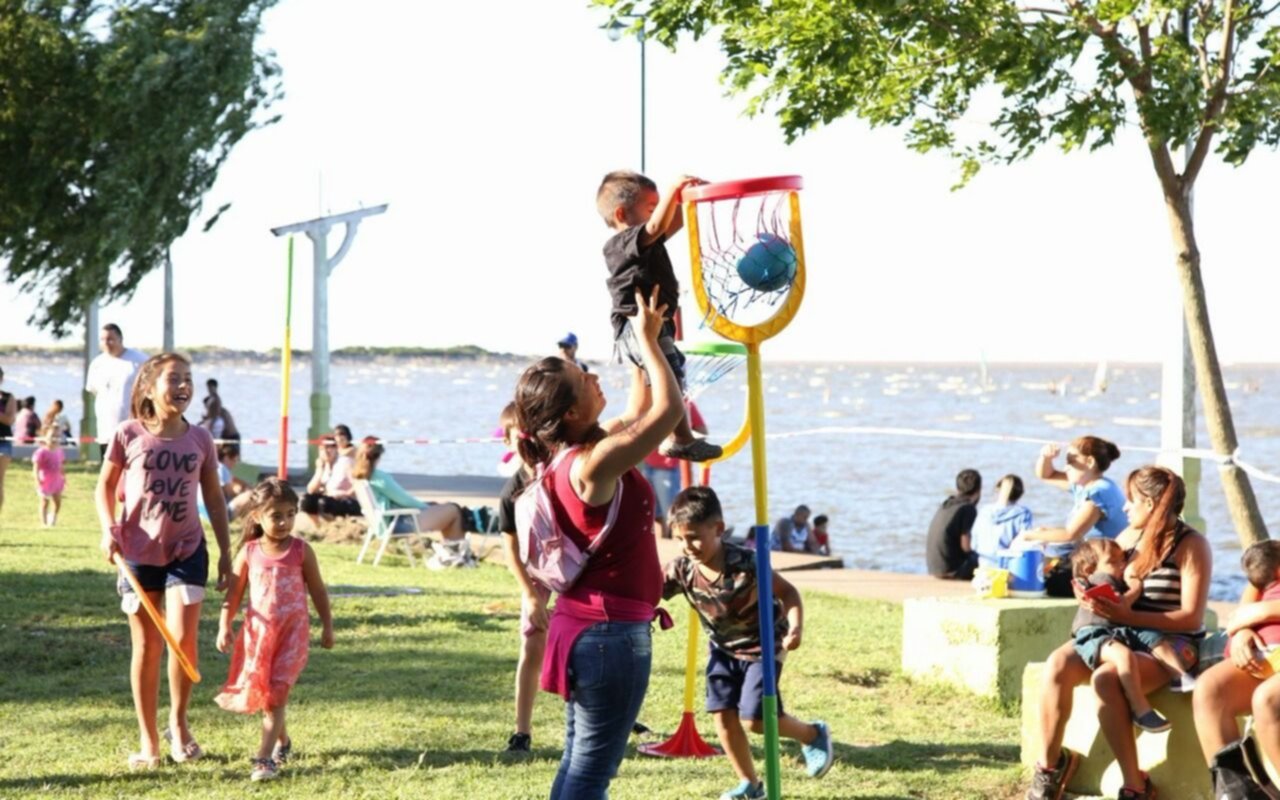 Sigue "verano con vos" en la ribera 