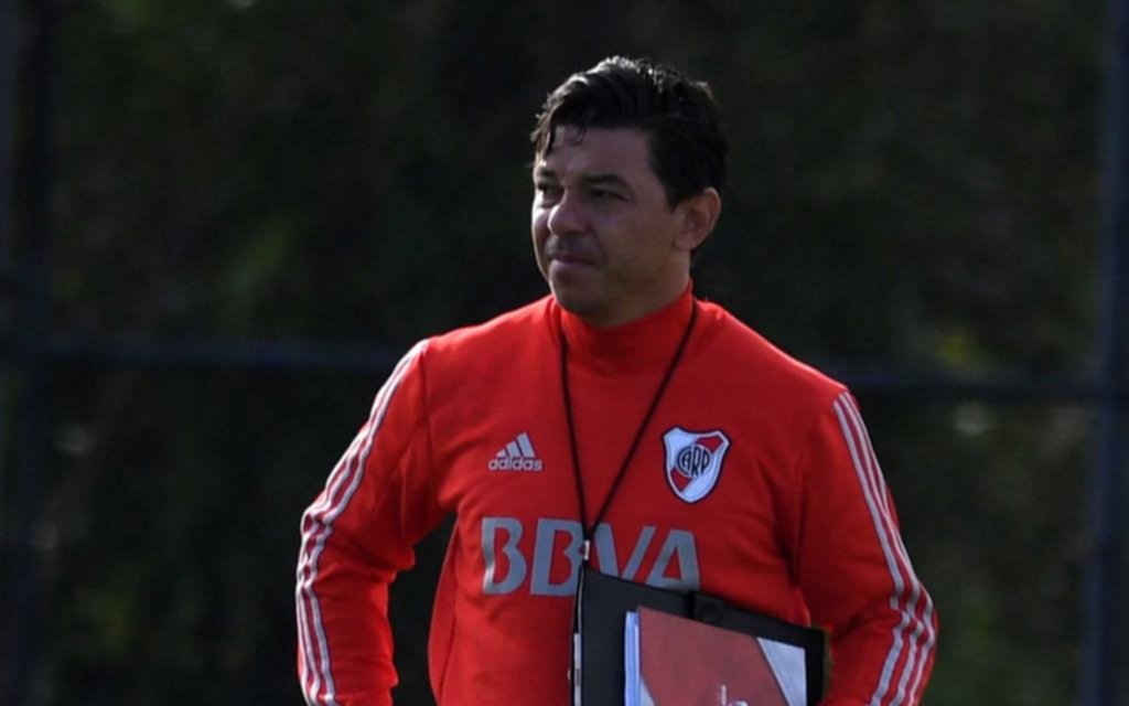 “Lo de Zelarayán y Romero sigue en stand by”