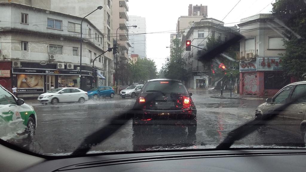 Autos sin patente en el centro de la Ciudad