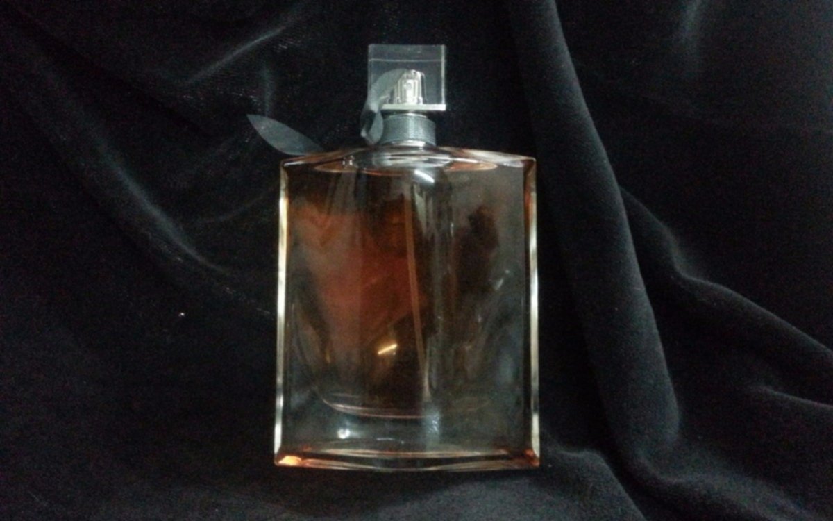 Secuestran más de 700 perfumes apócrifos