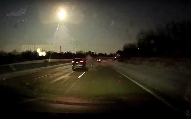 En Detroit cayó un meteorito y provocó un sismo