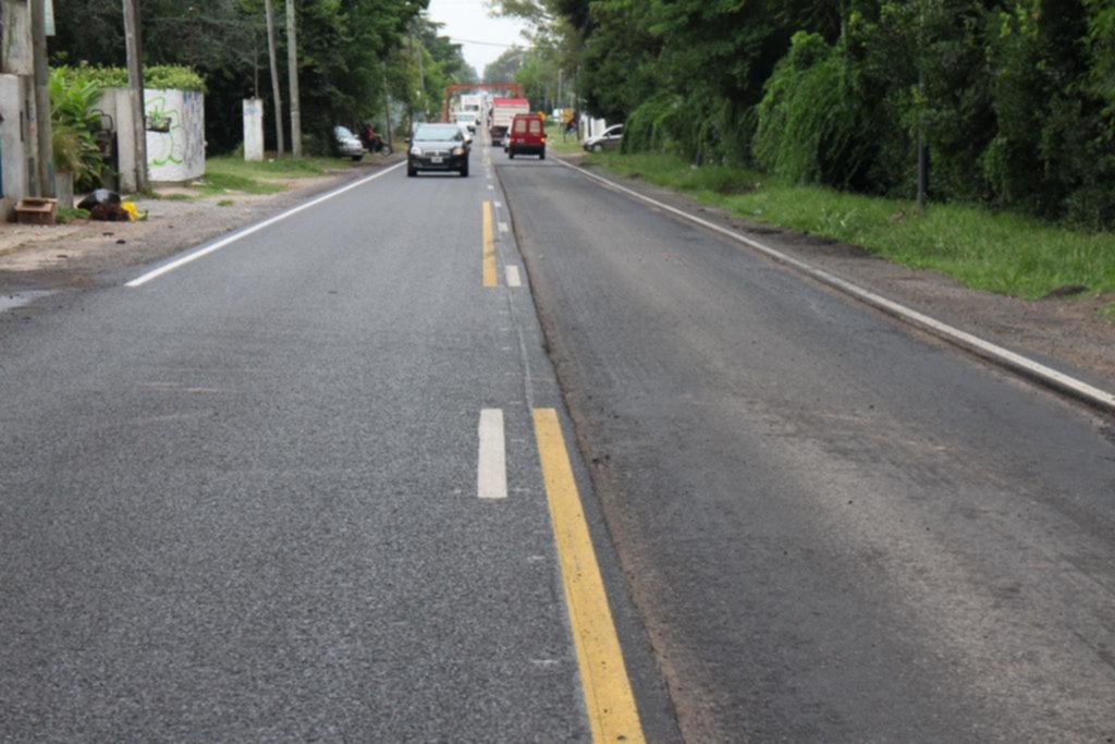 A poco de haber renovado el asfalto, el Belgrano ya presenta múltiples daños
