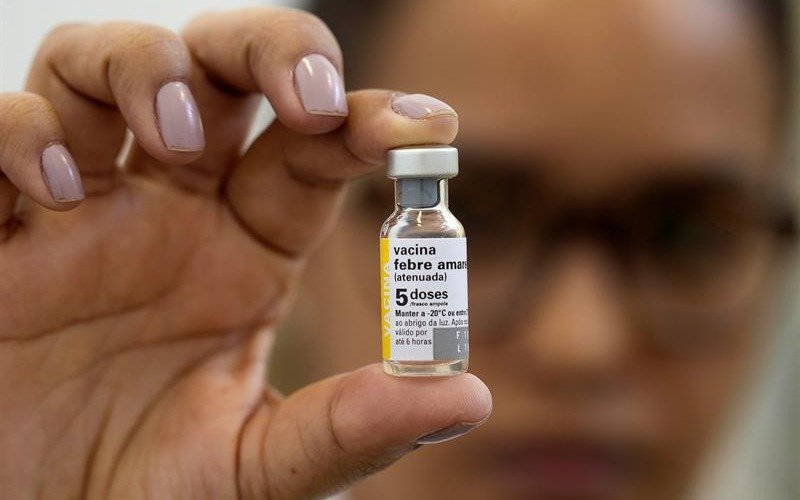 Lo que hay que saber sobre la aplicación de la vacuna contra la fiebre amarilla antes de ir a Brasil