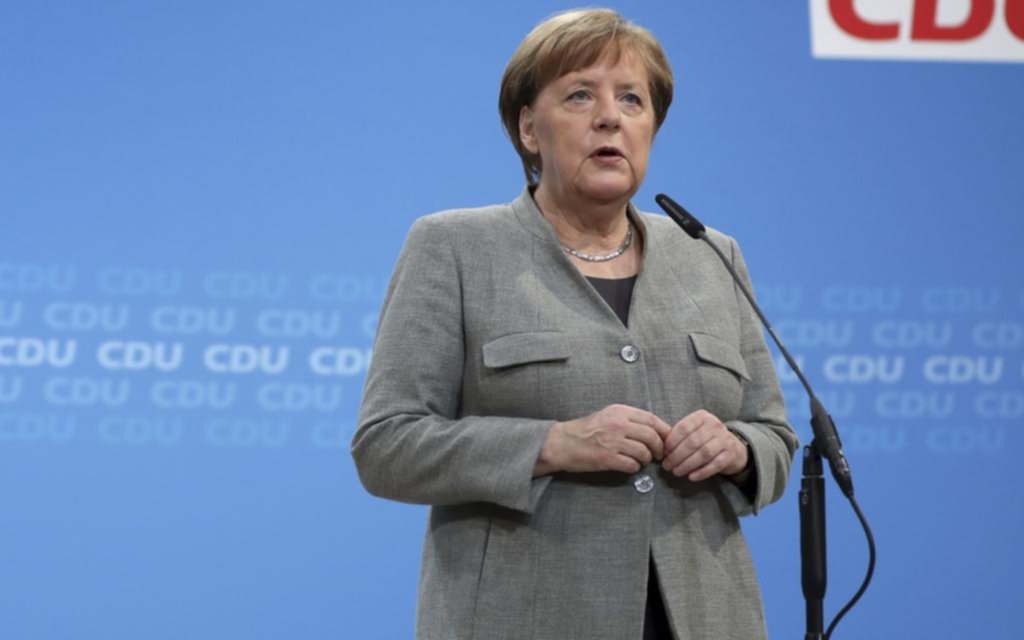 Los socialdemócratas de Alemania negociarán una coalición con Merkel