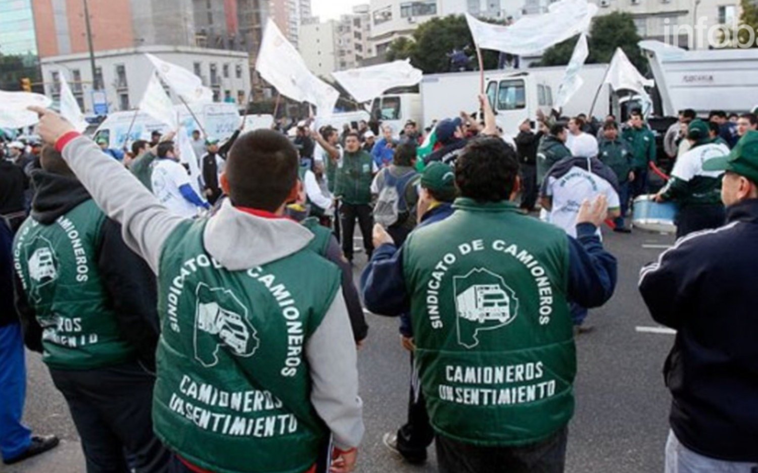 Camioneros marcharán el 22 de febrero en defensa del convenio colectivo 