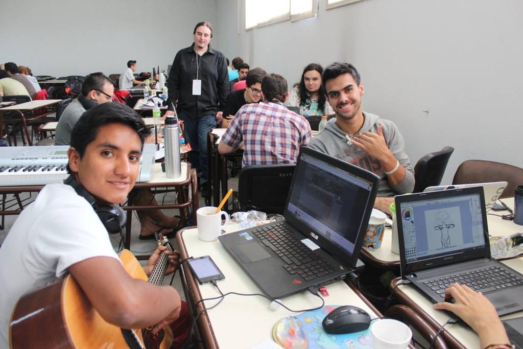 Desarrolladores de videojuegos se suman desde La Plata a una maratón creativa
