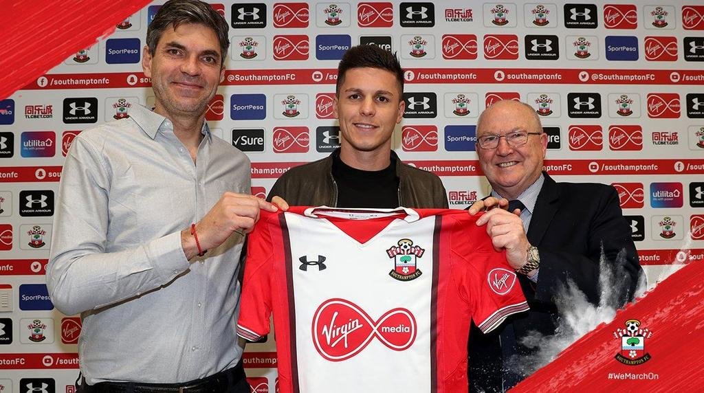 Carrillo fue presentado en el Southampton de Pellegrino