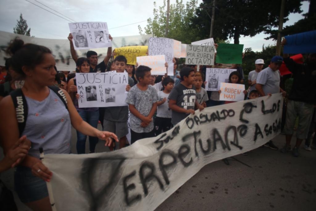 Movilización y un nuevo detenido por el doble homicidio en el barrio Savoia