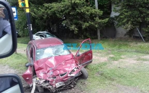 Choque fatal en Lisandro Olmos: dos jóvenes muertos, uno de ellos menor