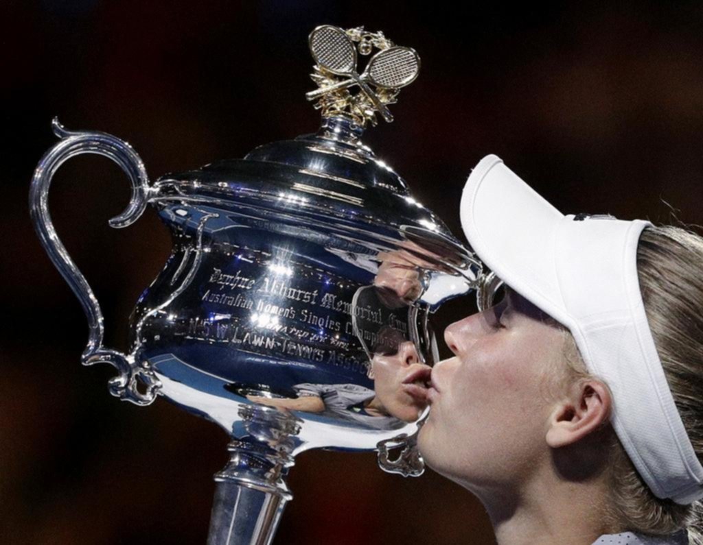 Wozniacki le arrebató el primer puesto a Halep