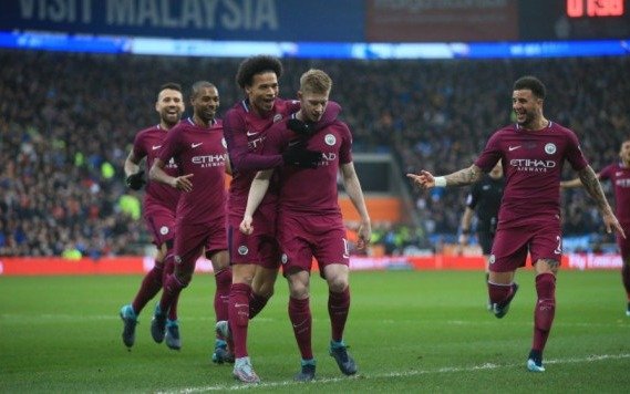 Manchester City, con Agüero y Otamendi, clasificó a los octavos de final de FA Cup