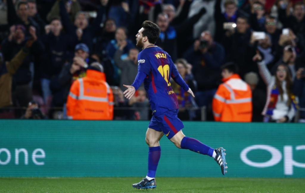 Messi, el salvador, le dio el triunfo al Barcelona sobre el el final con un gol de tiro libre