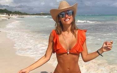 Pampita sube la temperatura desde Punta del Este