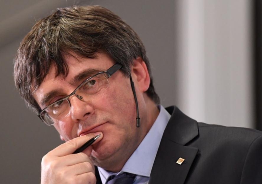La posible investidura de Puigdemont en Cataluña tiene en vilo a España