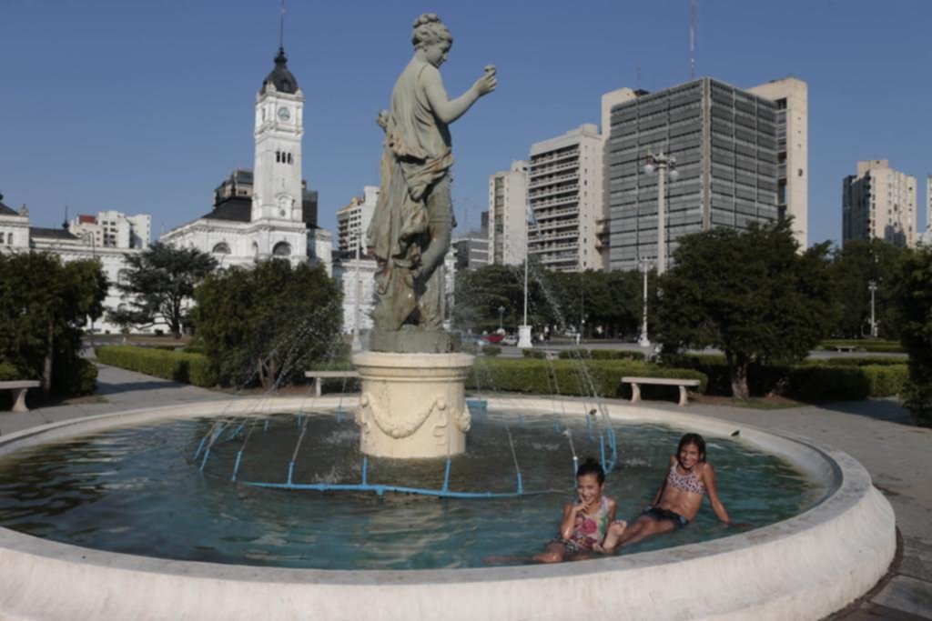 Febrero empezará con dos semanas de calor intenso, con máximas de entre 33° y 40°