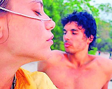 Justina Bustos, de vacaciones y con un novio muy hot