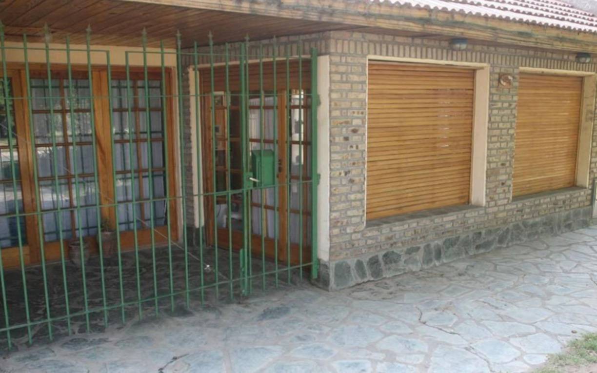 Ancianos fueron rescatados de un geriátrico donde los alimentaban con comida para perros