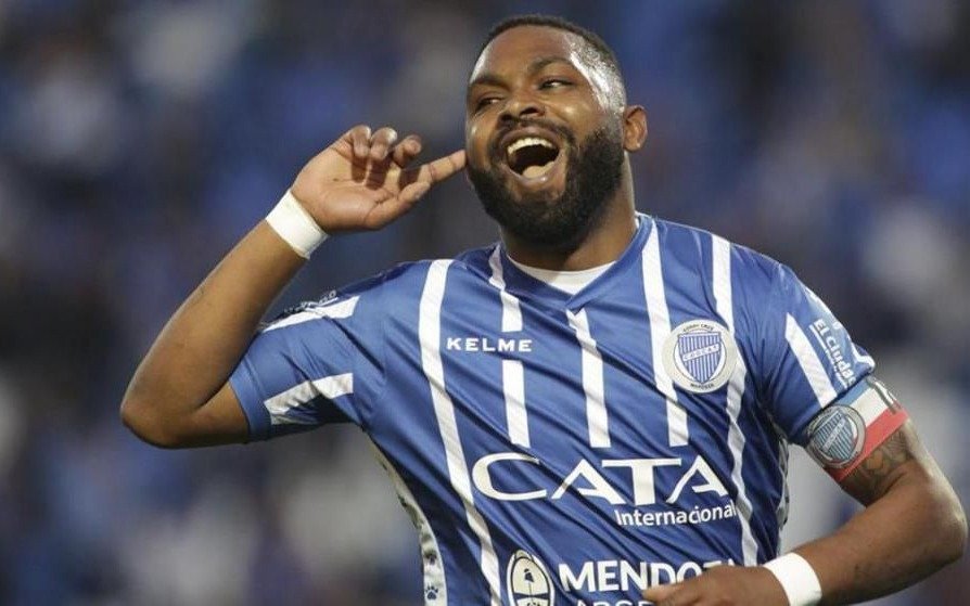 El Tomba se pone firme y la llegada del Morro no es sencilla