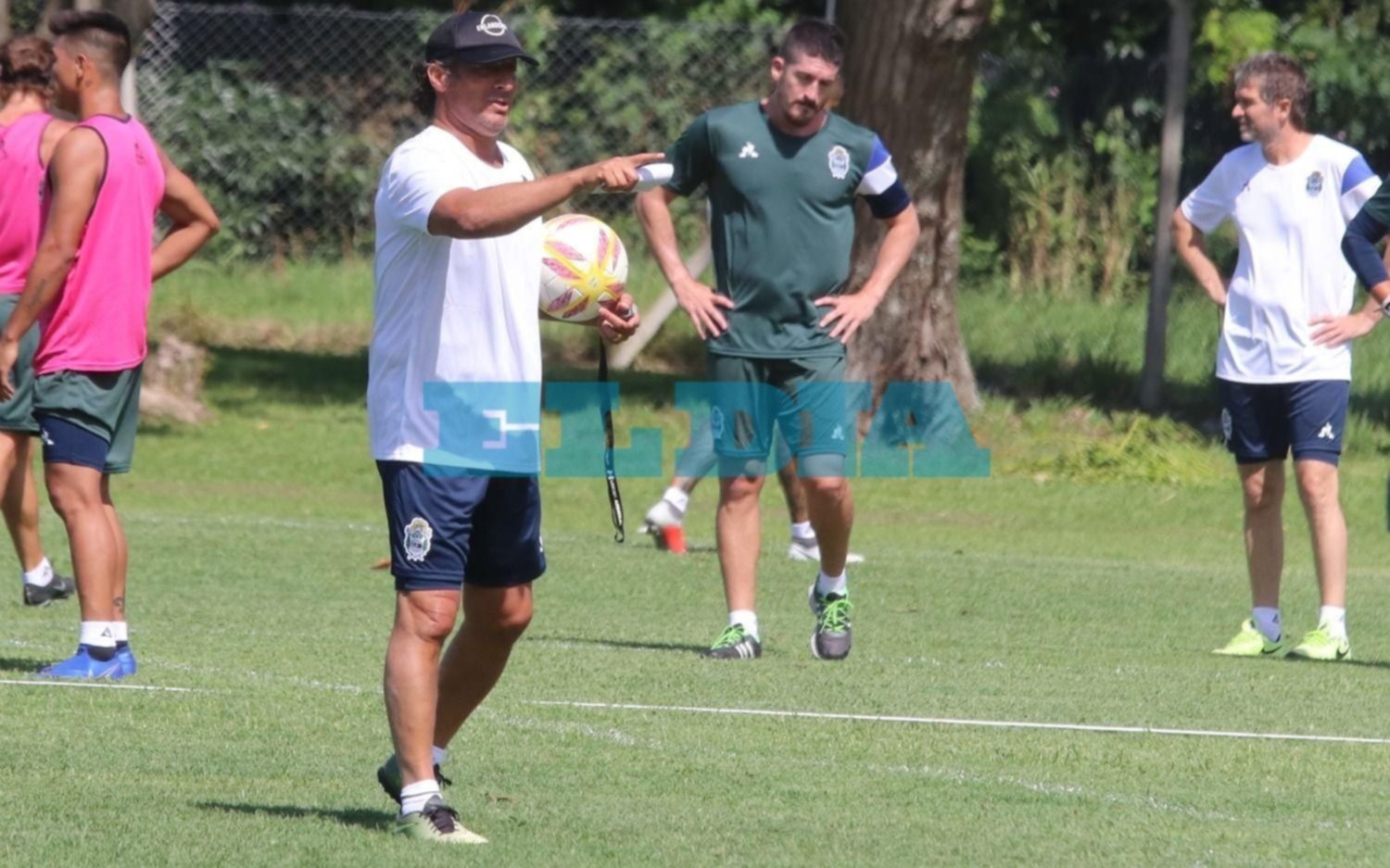 Troglio: "El objetivo, más allá de la permanencia, es clasificar a una Copa"