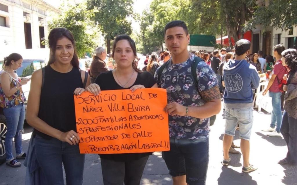 Nueva protesta por el despido de cuatro empleados en Niñez y Adolescencia