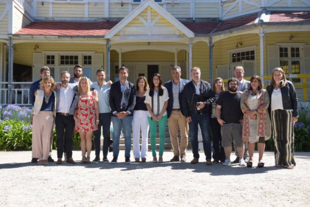 En medio del rechazo del PJ, se empezó a discutir el adelantamiento electoral