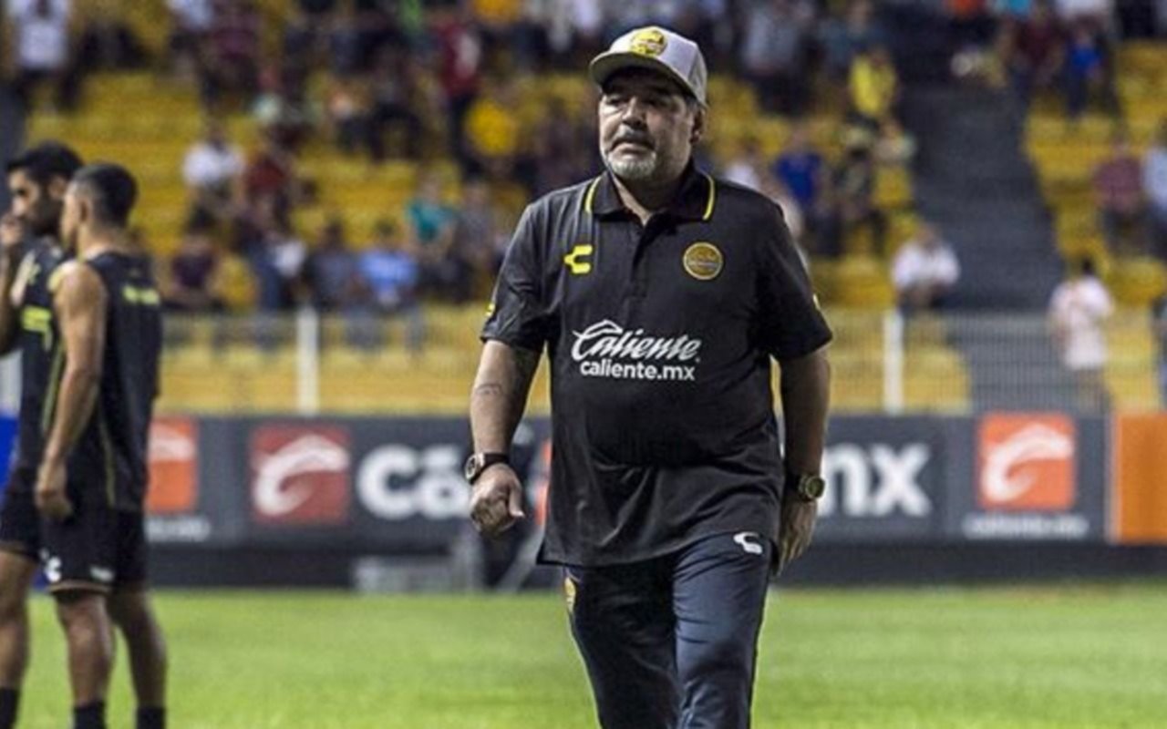 Maradona arregló con Dorados y será el entrenador por un año más