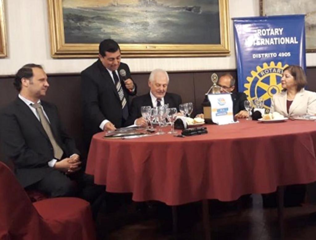 Encuentro cultural con la Ciudad en el foco