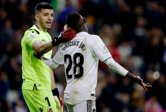 Con un Rulli enorme Real Sociedad se aprovechó del bajón merengue en el Bernabéu