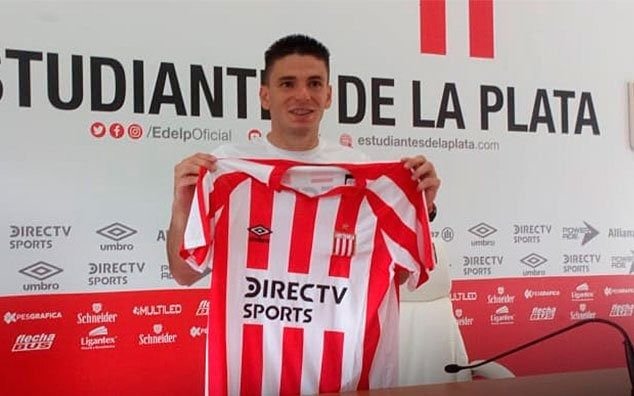 Castro fue presentado en City Bell: "Llego en una buena etapa de mi carrera"