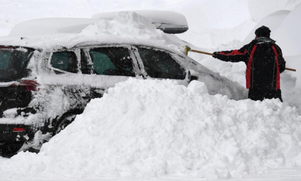 Al menos 12 muertos por las intensas tormentas y nevadas que azotan a Europa