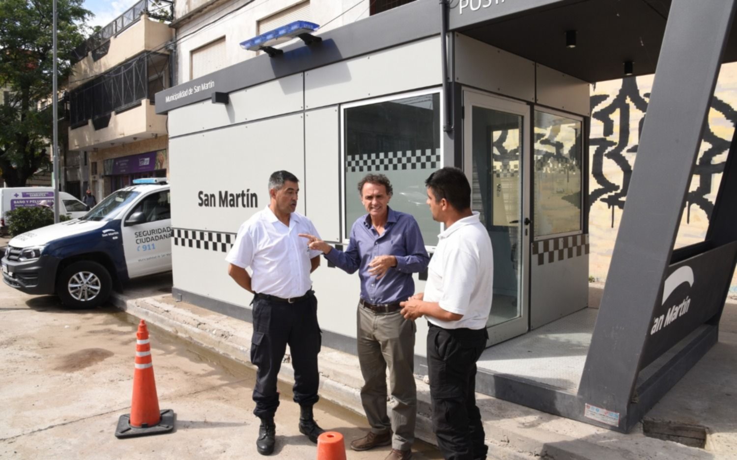 Katopodis recorrió dos nuevas Postas de Seguridad 