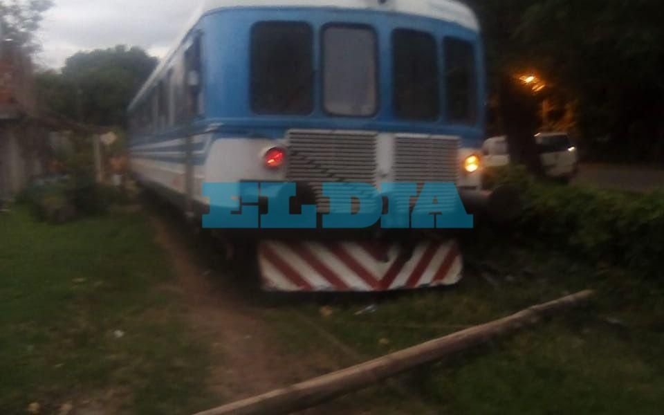Sin luz en 50 y 120 por una avería que habría sido originada por el Tren Universitario
