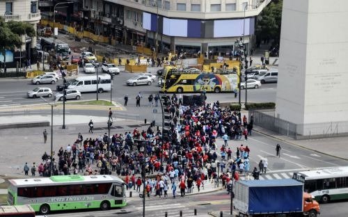 Mañana habrá cortes de calles y desvío de colectivos en Capital por movilizaciones