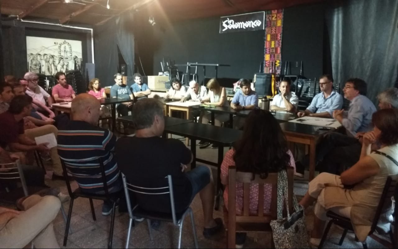 Vecinos se comprometieron a hacer todo lo posible para evitar que se aplique el tarifazo