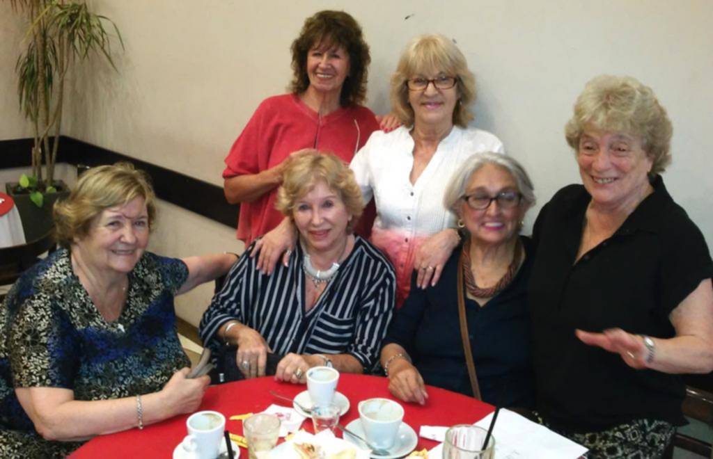 Emoción en una fecha importante para ellas