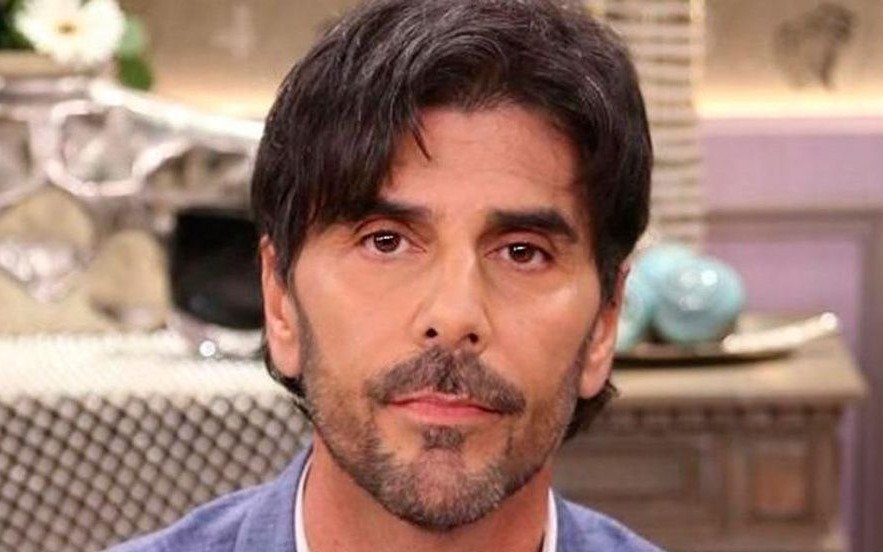 Darthés deberá volver al país para una audiencia con Anita Coacci